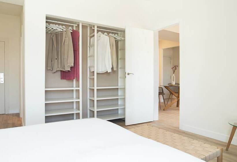 수피리어 스위트, Lan Suites