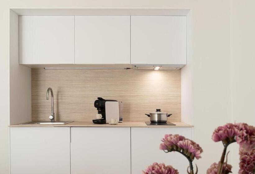 Люкс с Террасой, Lan Suites