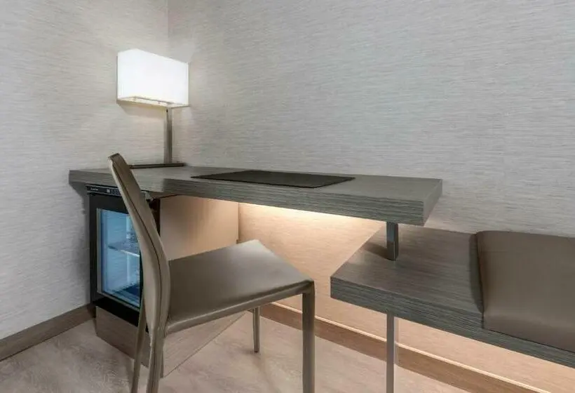 Standard-huone King-vuode, Ac Hotel Asheville Downtown