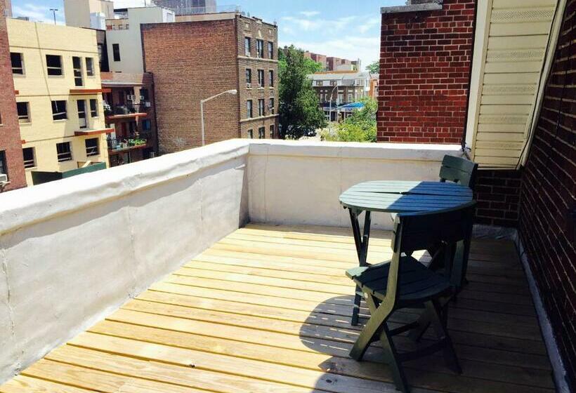 Standard Triple Room with Terrace, Kamway Lodge