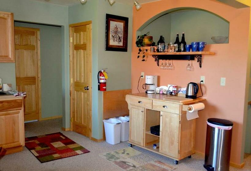 Номер Стандарт, Bay Avenue Inn