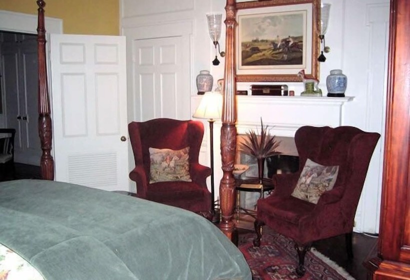 バルコニー付きデラックスルーム, Belle Oaks Inn