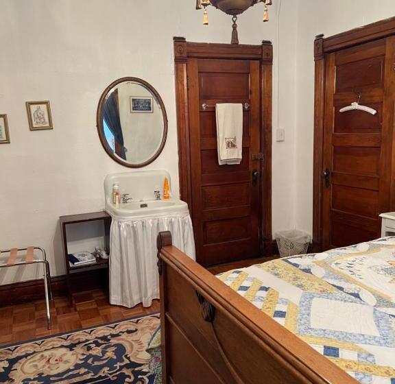 デラックスルーム, Bed And Breakfast Hearts Desire