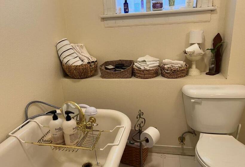 デラックスルーム, Bed And Breakfast Hearts Desire