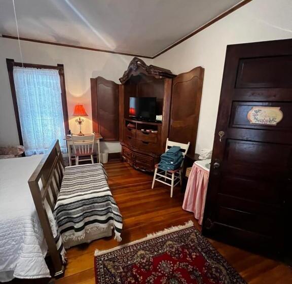 デラックスルーム, Bed And Breakfast Hearts Desire