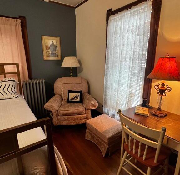 デラックスルーム, Bed And Breakfast Hearts Desire