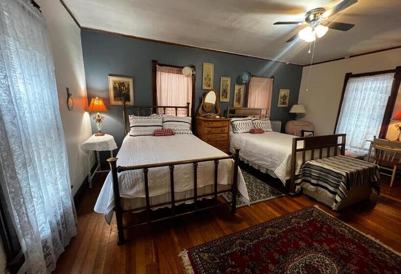 デラックスルーム, Bed And Breakfast Hearts Desire