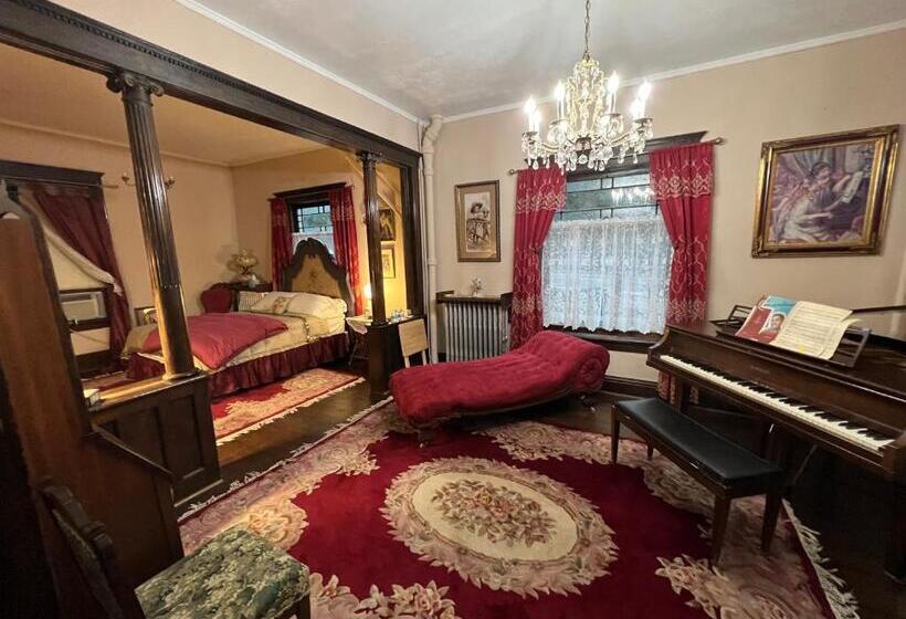 デラックスの4人部屋, Bed And Breakfast Hearts Desire