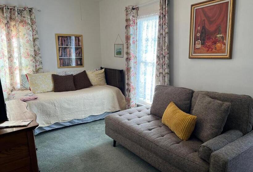 デラックストリプルルーム, Bed And Breakfast Hearts Desire