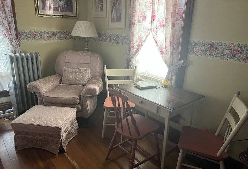 デラックストリプルルーム, Bed And Breakfast Hearts Desire