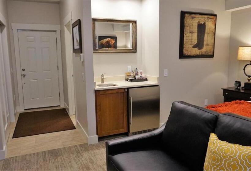 جناح سرير كينج, Huff House Inn And Cabins