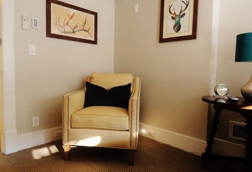 غرفة ديلوكس, Huff House Inn And Cabins