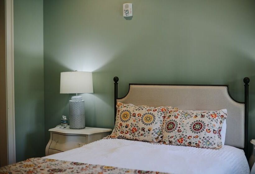 标准间, The Myrtles