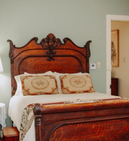 标准间, The Myrtles