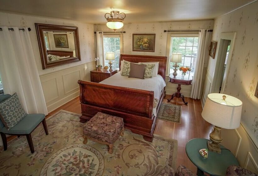 スタンダードルーム, Warm Springs Inn & Winery