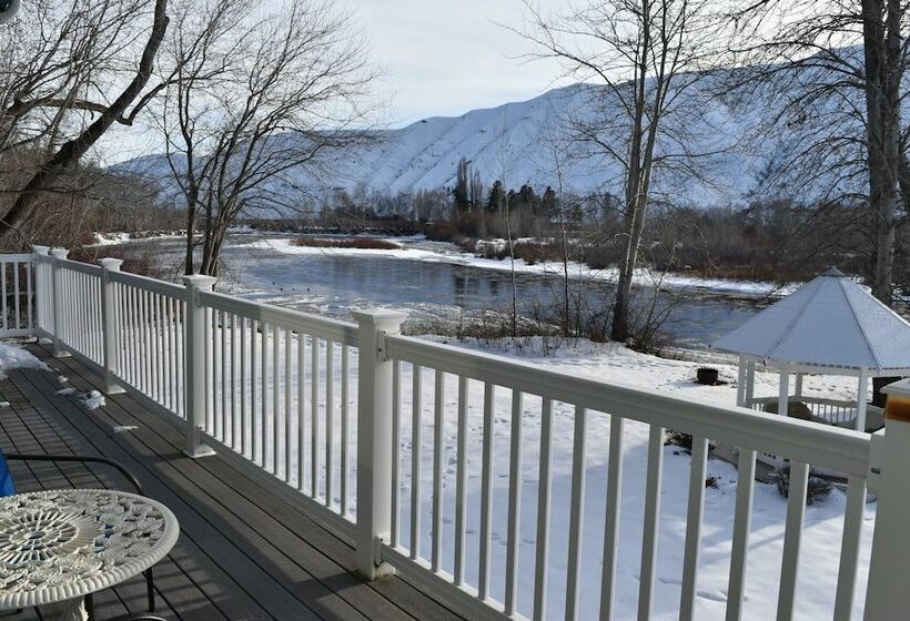 スタンダードルーム, Warm Springs Inn & Winery