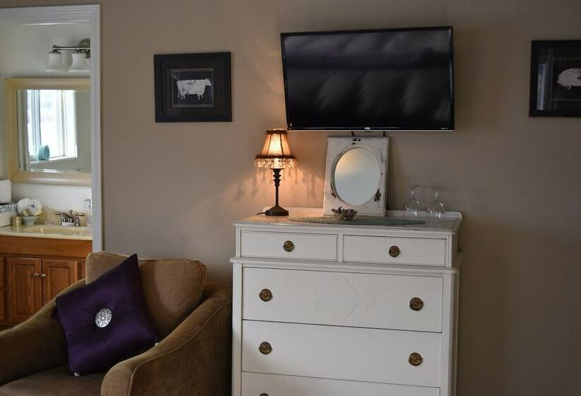 スタンダードルーム, Warm Springs Inn & Winery