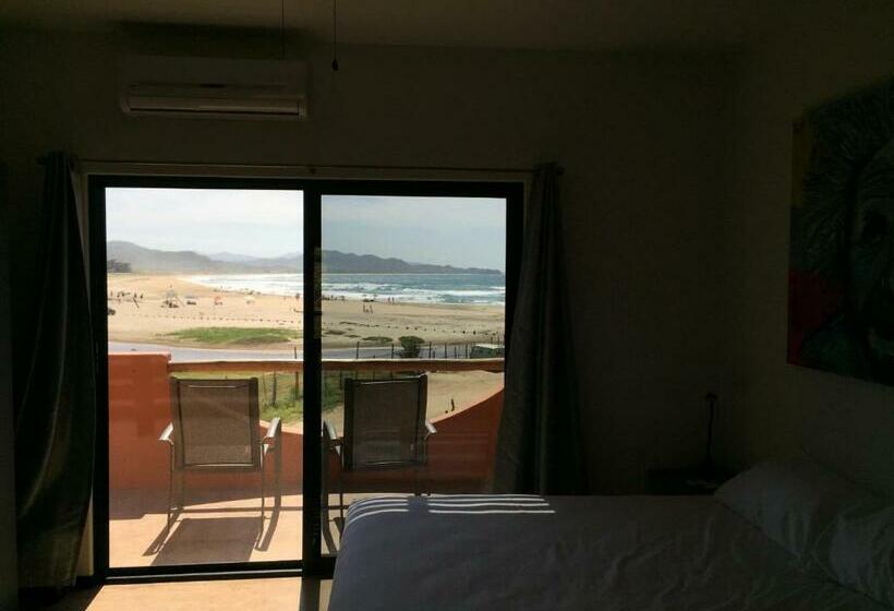 إستوديو قياسى, Cerritos Beach Hotel Desert Moon