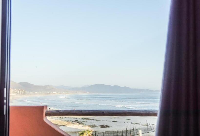 إستوديو قياسى, Cerritos Beach Hotel Desert Moon