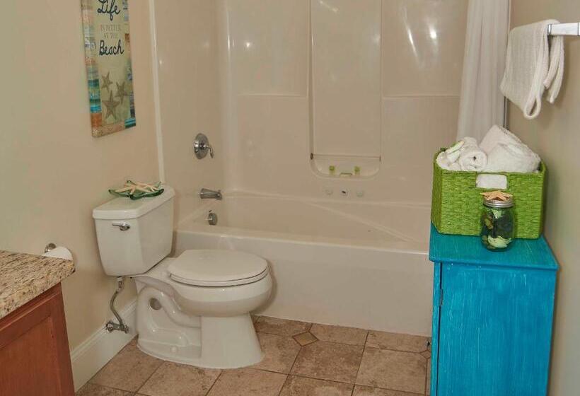 Люкс, Atlantic Breeze Suites