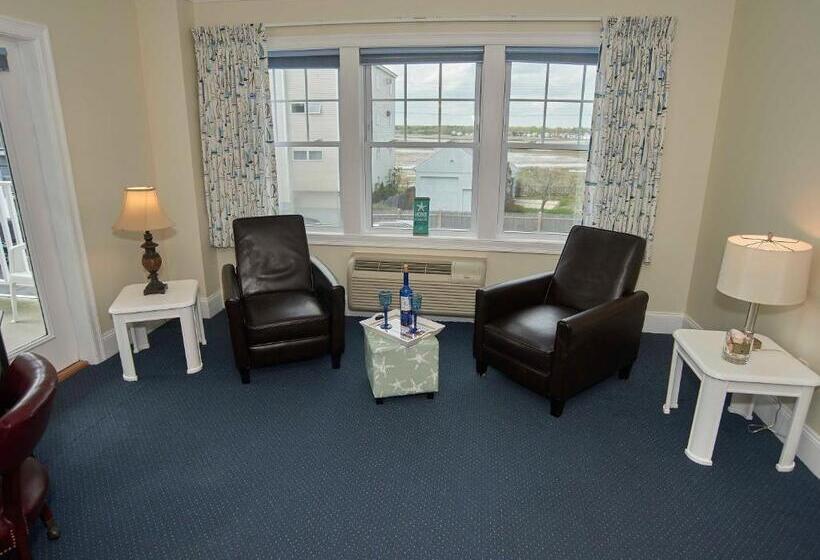 Люкс, Atlantic Breeze Suites