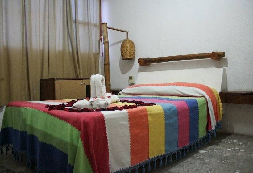 キングサイズベッドのスタンダードルーム, Corona Zihua