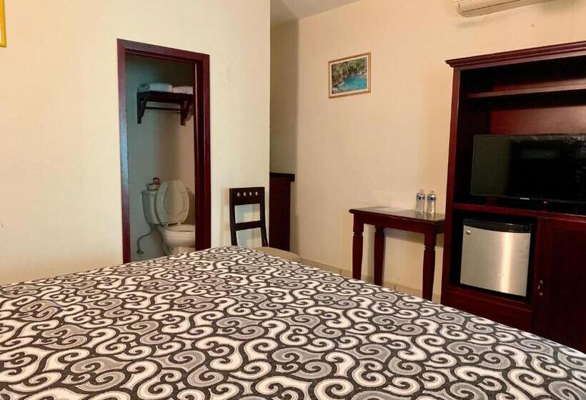 带大床的高级房间, Cosmos