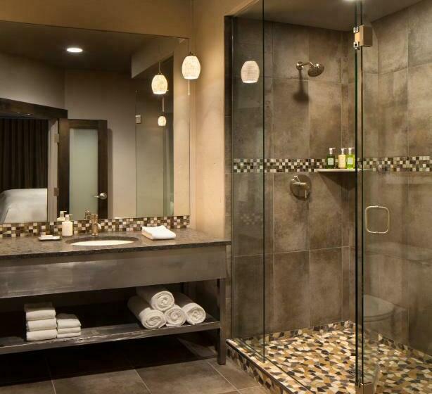 غرفة ديلوكس سرير كينج, Firebrand