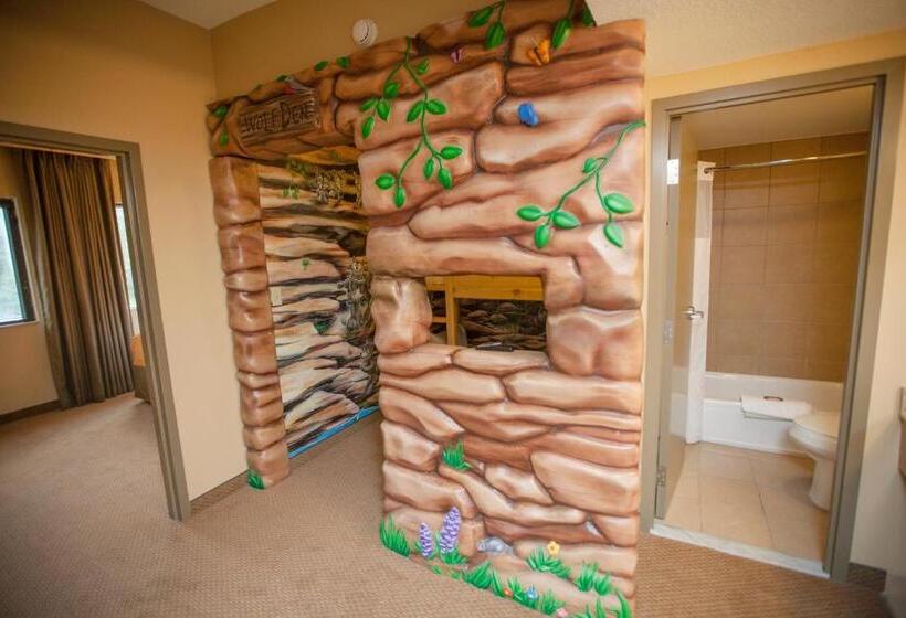 غرفة قياسية سرير كينج, Great Wolf Lodge New England