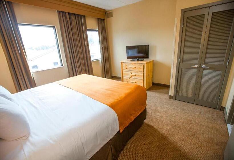 جناح كلوب, Great Wolf Lodge New England