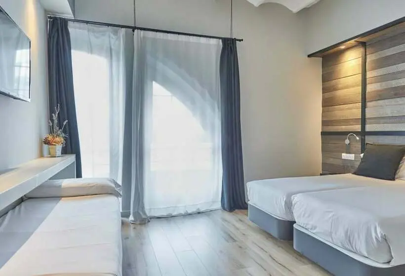 3-Bett-Standardzimmer, Parada Puigcerda