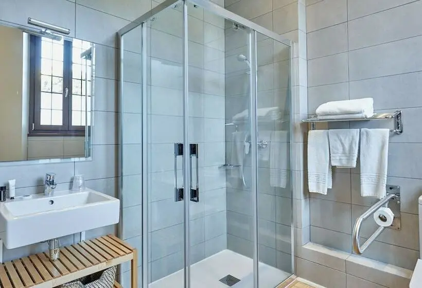 3-Bett-Standardzimmer, Parada Puigcerda