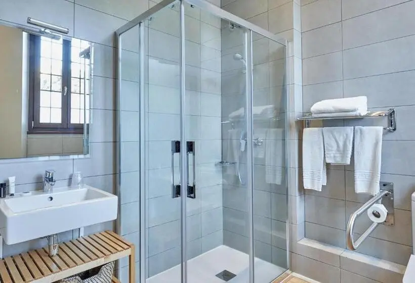 Standardzimmer, Parada Puigcerda