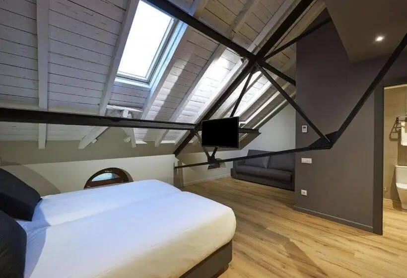 Suite, Parada Puigcerda