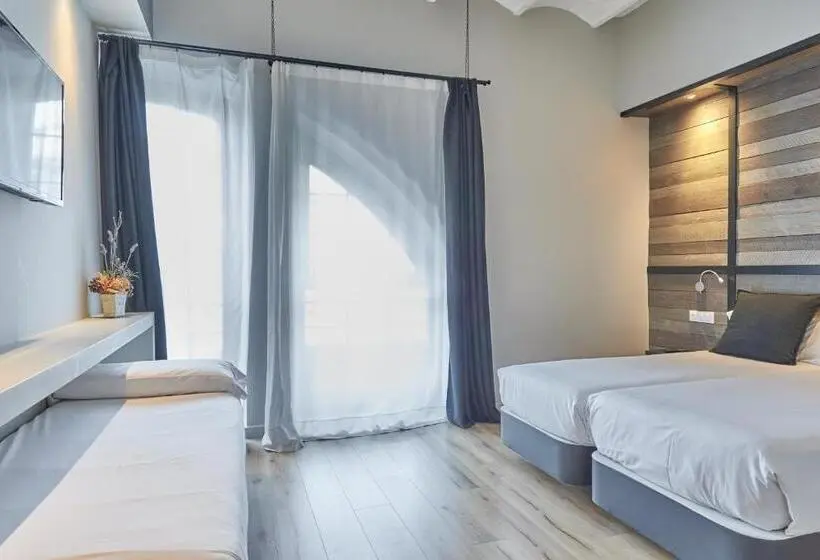 3-Bett-Standardzimmer, Parada Puigcerda