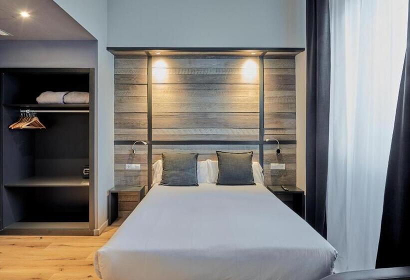 Четырехместный Номер Стандарт, Parada Puigcerda