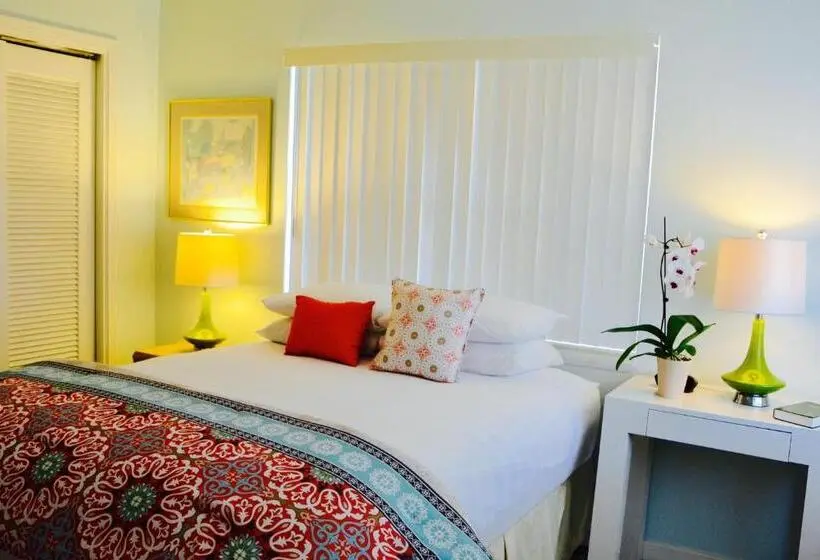 プールの見える１ベッドルームアパートメント, Sea Turtle Inn