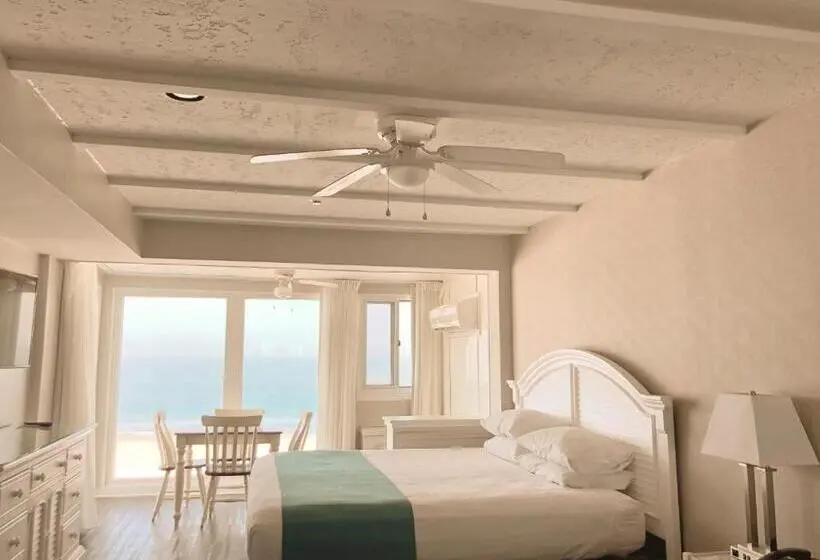 オーシャンビュースタンダードルーム, Surf Club Oceanfront