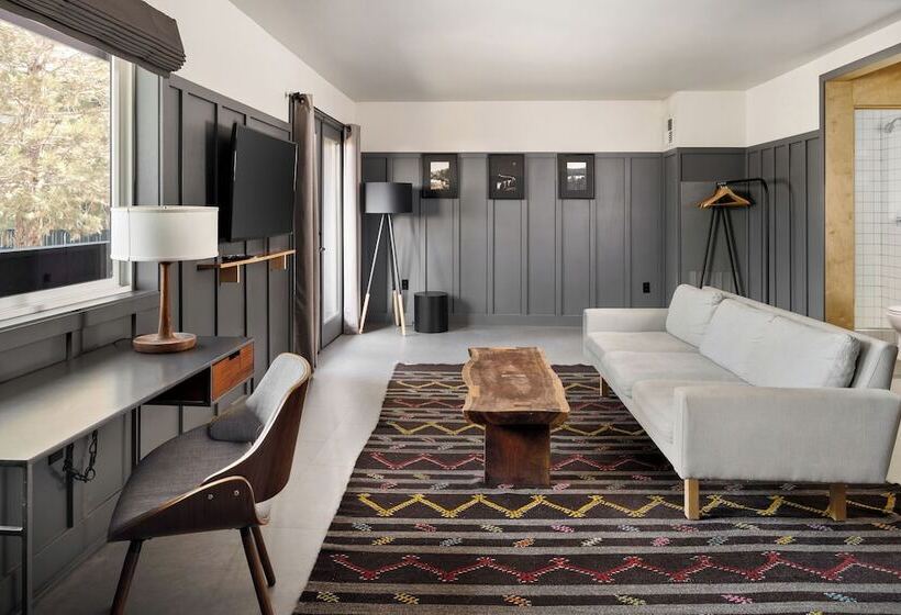 סוויטה, The Coachman