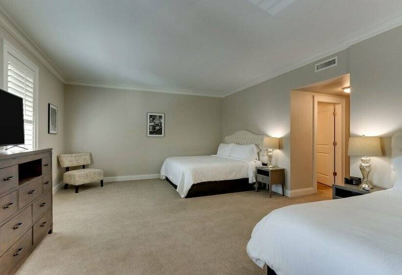 行政套房, The Mantissa