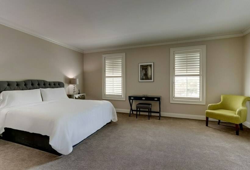 套房, The Mantissa