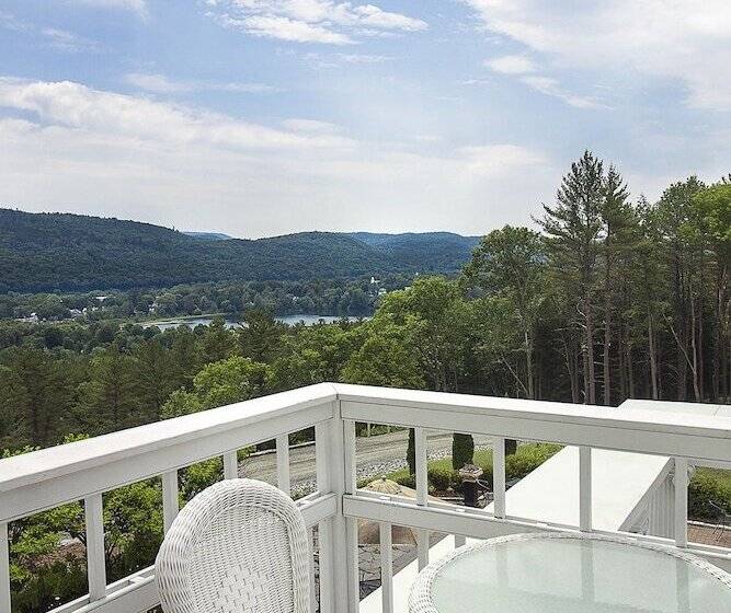 جناح سرير ملكى, Windsor Mansion Inn