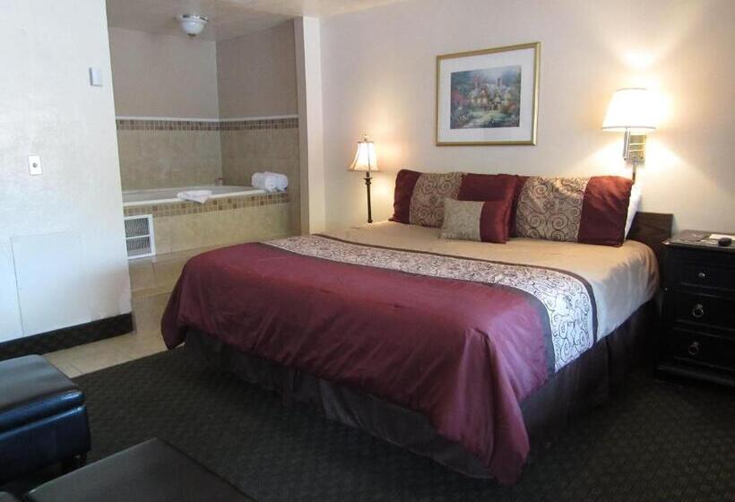 Suite Pezsgőfürdővel, Lava Spa Motel & Rv