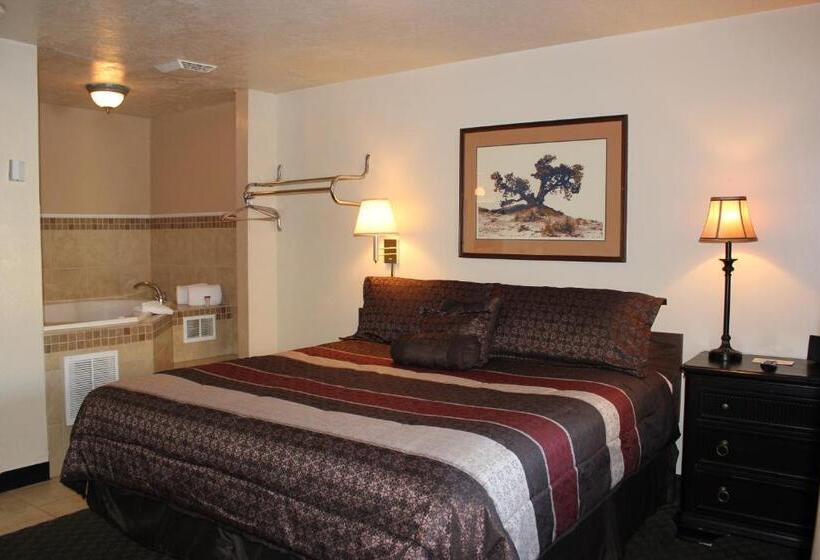 Suite Pezsgőfürdővel, Lava Spa Motel & Rv