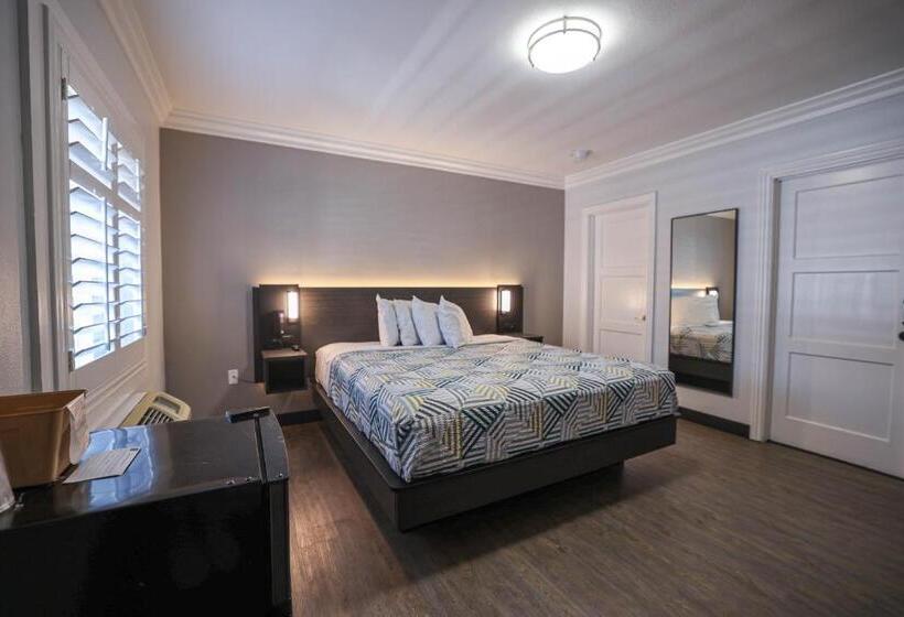 Номер Стандарт, Motel 6, Tustin, Orange County Ca