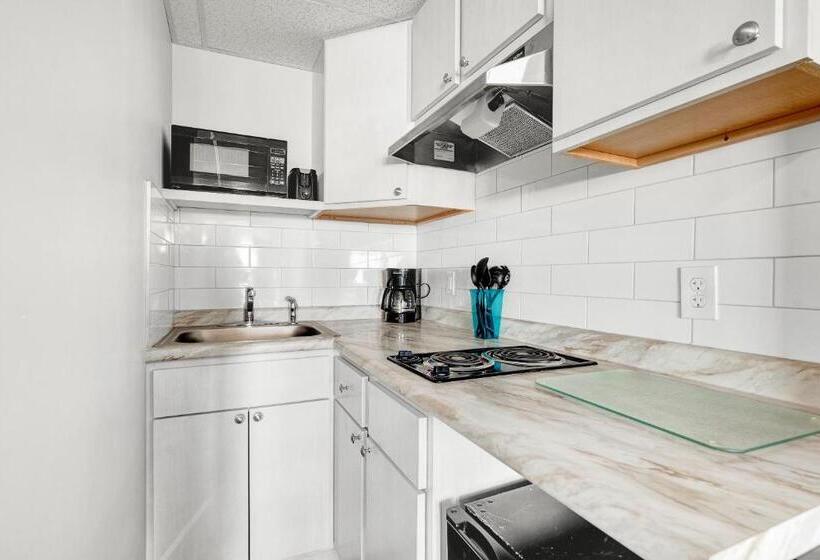 オーシャンビュースタンダードルーム, Abellona Inn & Suites