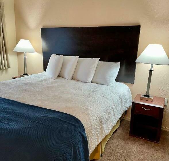 Стандартный Номер Кровать Кинг, Red Bluff Inn