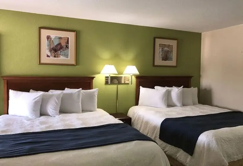 ファミリールーム, Red Bluff Inn