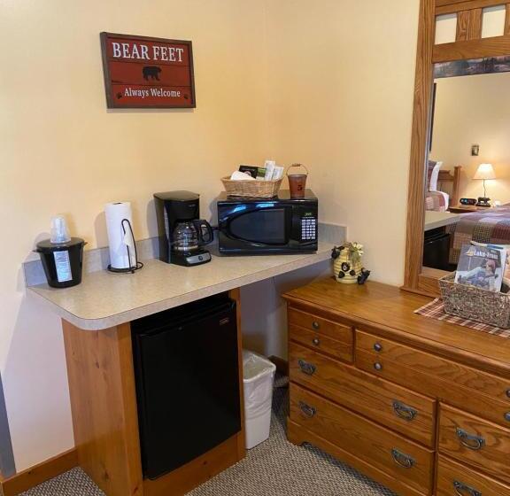 חדר סטנדרט, The Garrett Inn