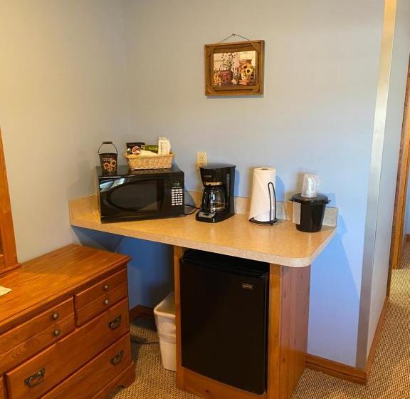 חדר סטנדרט, The Garrett Inn